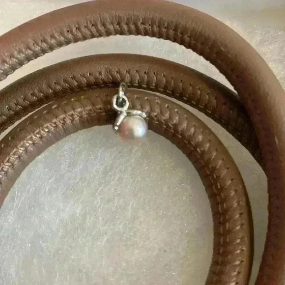 Endless Leather Bracelet with Charms- NWOT - Picture 3 of 5